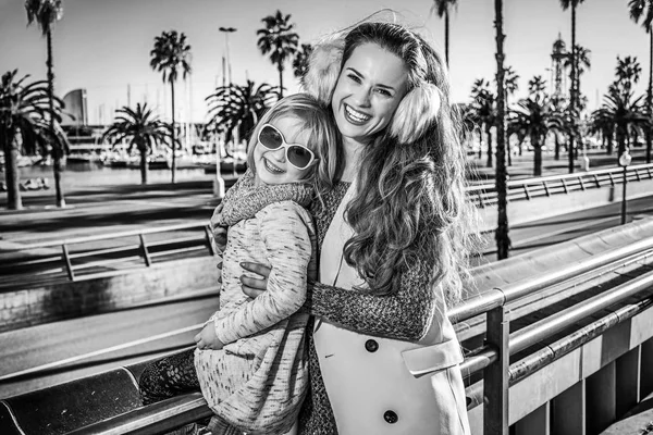 Portrait Happy Trendy Mother Child Tourists Embankment Barcelona Spain — Stock Photo, Image