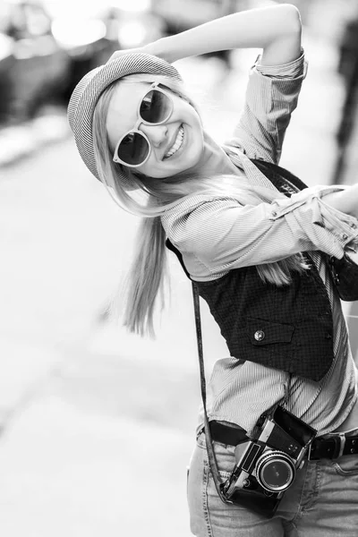 Portrait Young Hipster City Having Fun — Stock Photo, Image