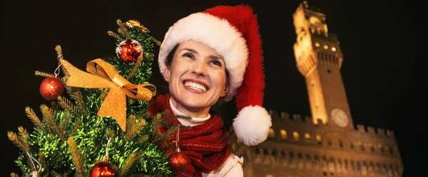 Viaje Lleno Inspiración Navidad Florencia Retrato Joven Feliz Turista Sombrero — Foto de Stock