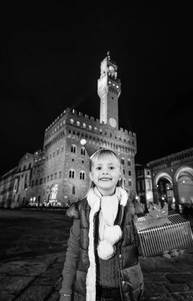 Reise Voller Inspiration Zur Weihnachtszeit Florenz Porträt Eines Lächelnden Mädchens — Stockfoto