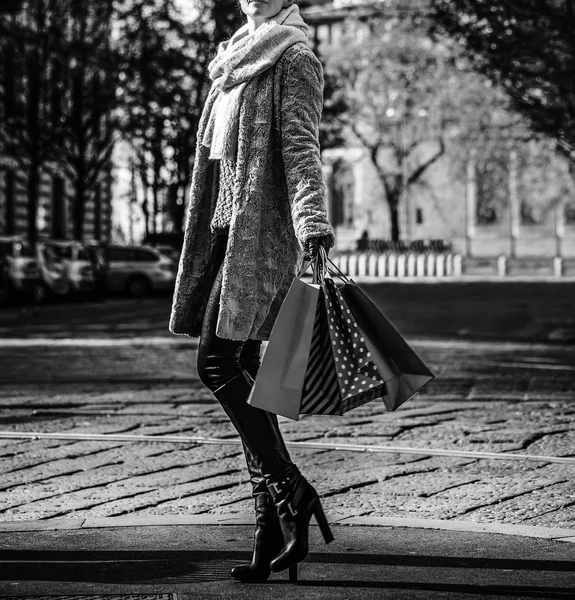 Close Elegant Woman Shopping Bags Milan Italy Looking Distance Walking — стоковое фото