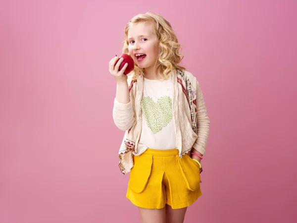 Rosa Humör Lyckligt Moderna Barn Med Vågigt Blont Hår Äta — Stockfoto