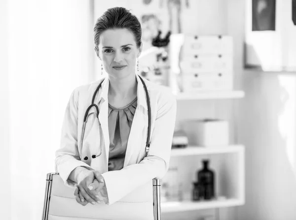 Portrait Happy Medical Doctor Woman Office — Stock Photo, Image