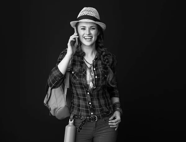 Smiling Fit Traveler Woman Plaid Shirt Talking Mobile Phone — Stock Photo, Image