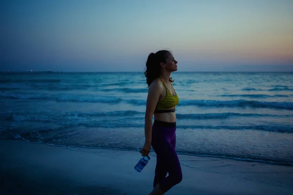 Silhouette Fitness Sports Woman Sport Clothes Bottle Water Relaxing Workout — Stock Photo, Image