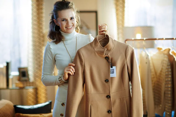 Preparing Cold Season Happy Stylish Middle Age Woman White Sweater — Stock Photo, Image