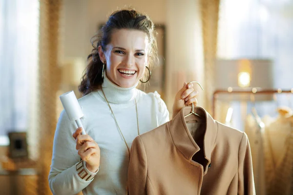 Preparing Cold Season Portrait Smiling Young Woman White Sweater Skirt — Stock Photo, Image