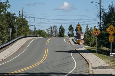 Yol trafik imkanları ile