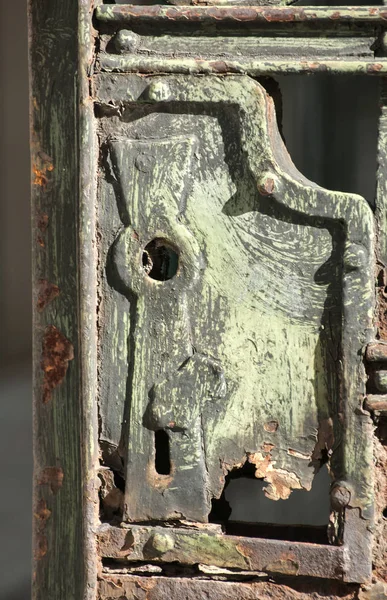 Vintage iron door lock — Stock Photo, Image