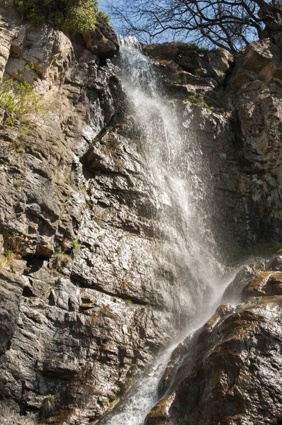 Small rocky waterfall — Stock Photo, Image