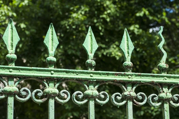 Old vintage iron fence closeup — Stock Photo, Image