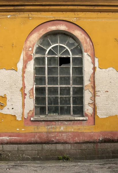 Vecchia finestra di vetro grunge — Foto Stock