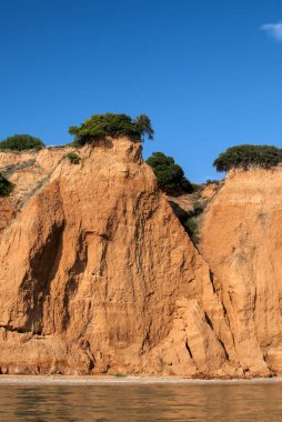 Sahil kıyı erozyonu