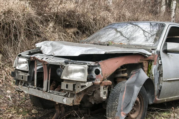 Abandonado Caiu Destruiu Carro Quebrado Estrada País — Fotografia de Stock