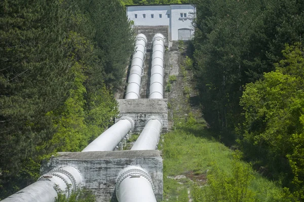 Hidroelektrik Santralinin Metal Boruları — Stok fotoğraf