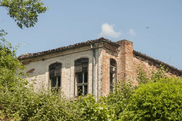 Gammal Väderbiten Landsbygd Hus Lera Tegel Vägg Närbild — Stockfoto