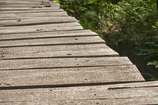 Small Weathered Wooden Boards Bridge River Waters Closeup — Stock Photo, Image