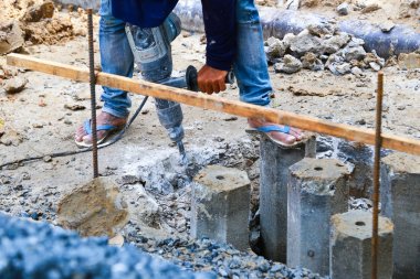 çalışan adam mason Çimento Beton Delme