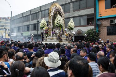 Mucizeler efendisi alay