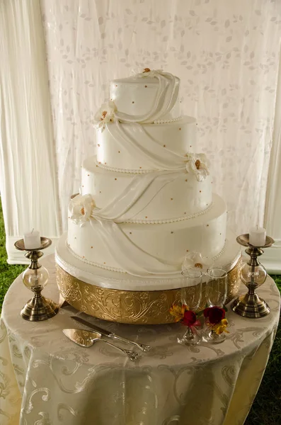 Tårta av ett bröllop — Stockfoto