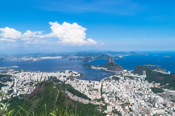 Rio de Janeiro. Brasilien. Udsigt over byen fra Mount Corcovado . - Stock-foto