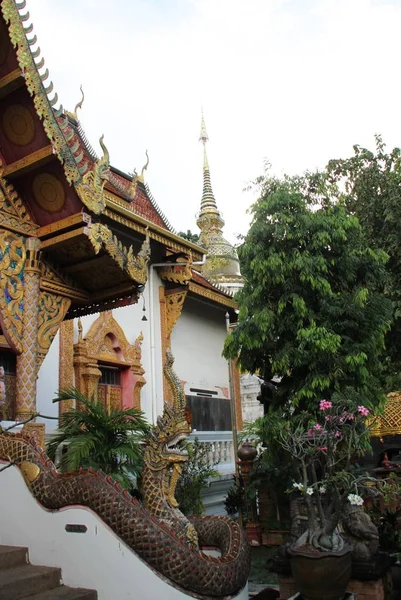 Antigo templo tailandês — Fotografia de Stock