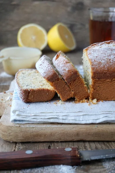 Торт с лимоном — стоковое фото
