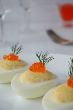 Haşlanmış yumurta dolması