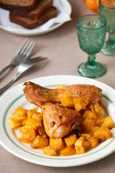 Baked Chicken Legs Pumpkin White Plate — 스톡 사진