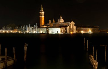 San Giorgio Maggiore ayında Venedik bölgesindeki gece