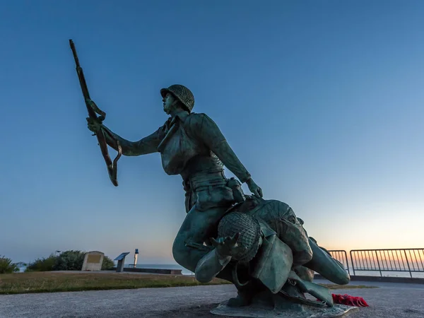 Háborús emlékmű Omaha Beach-ben Normandia Franciaország — Stock Fotó