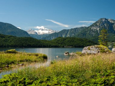 Güneşli bir günde yaz aylarında Altausseer bkz: