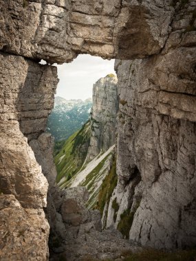 Loserfenster ile doğal bir pencere dağlarda arıyor.