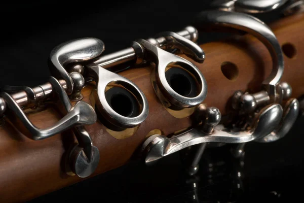 Podrobnosti o světle hnědé G-klarinet — Stock fotografie