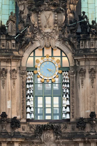 L'orologio a campana di Zwinger a Dresda — Foto Stock