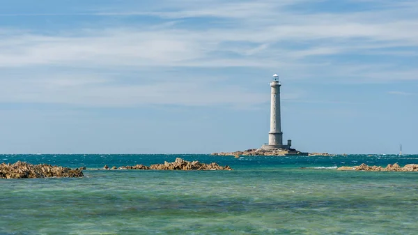 Costa cerca de Auderville, Phare du cap de la Hague, Normandía Francia — Foto de Stock