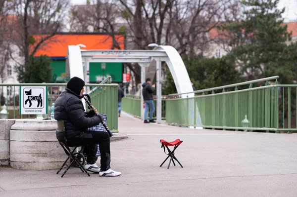 Vienna Austria 2020 Street Musician Playing Clarinet Vienna Stadtpark Cold — Stok fotoğraf