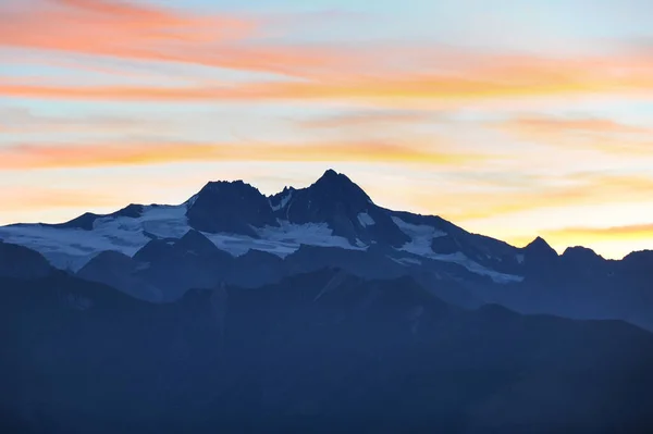 Zonsopgang Boven Grossglockner Osttirol Oostenrijk Een Deels Bewolkte Dag Zomer — Stockfoto