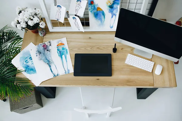 Lugar de trabajo del diseñador — Foto de Stock