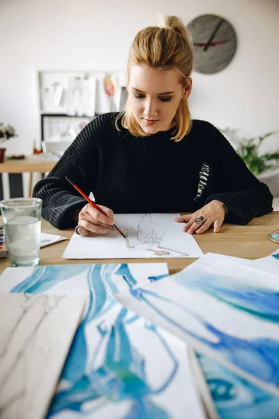 Fashion designer drawing sketch — Stock Photo, Image