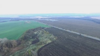 Havadaki gaz işleme tesisi görüntülemek