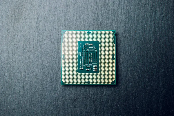 Processzor-a számítógép egy befest háttér elszigetelt — Stock Fotó