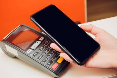 Makro çekim yakın alan iletişimi kartı veya kredi kartı