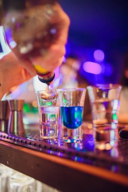 Barmen dökme zor ruh gözlük ayrıntılı