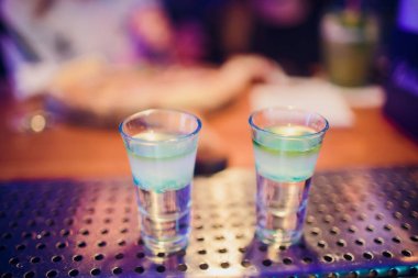 Çok renkli çekim üzerinde bar