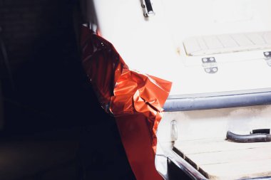 Araba kaydırma uzman vinil folyo ya da film araba kaydırma koruyucu film yat, tekne, gemi, Araba, mobil ev koyarak. saç kurutma makinesi ve süs plastik yumuşak zor çekçek ile Isıtma portakal film