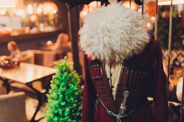 Детально про Національний костюм Кавказького горця, кишені для рушниці, Циркасян. — стокове фото