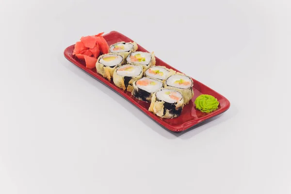 Velké barevné sushi set. izolované na bílém pozadí. — Stock fotografie