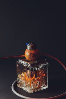 Relax için aroma greyfurt ile şık nargile. greyfurt shisha. Nargile Salonu.