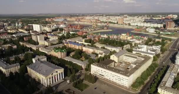 Yoshkar-Ola, Ryssland - 29 juli 2019: Yoshkar-Ola, Ryssland, turistcentrum i staden. — Stockvideo